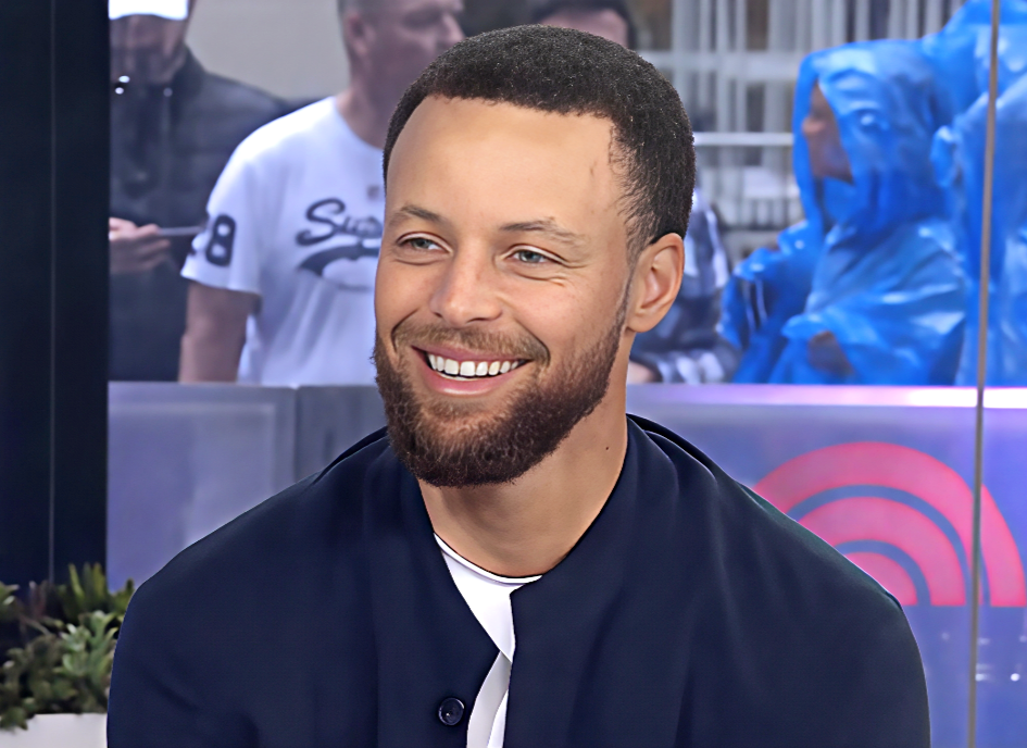 包含库里连续五场比赛得分超过逆转，法国队挑战极限！的词条